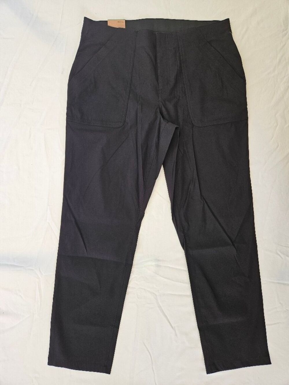Eddie Bauer Black Horizon Straight Ankle Pants Size 12 NWT